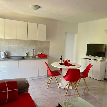 Apartmani Mateja Kastela Luaran gambar