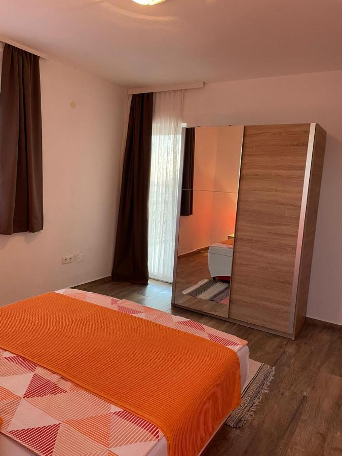 Apartmani Mateja Kastela Luaran gambar