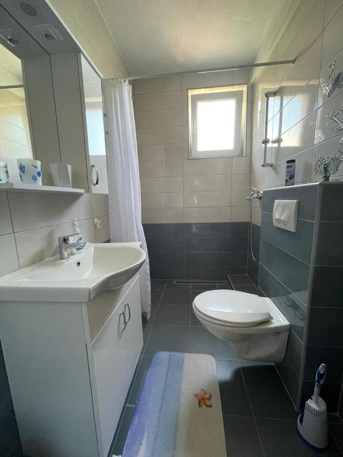 Apartmani Mateja Kastela Luaran gambar