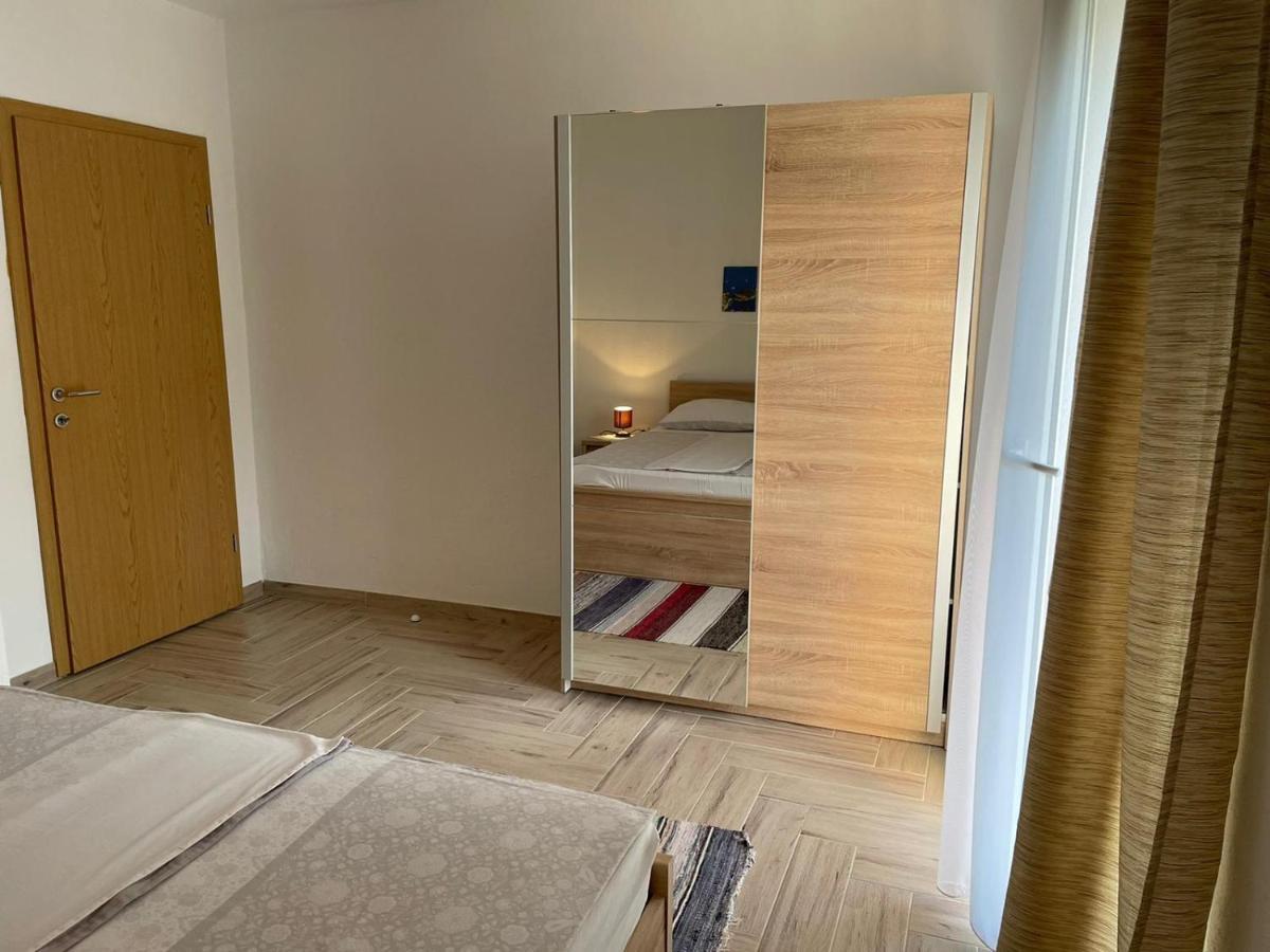 Apartmani Mateja Kastela Luaran gambar