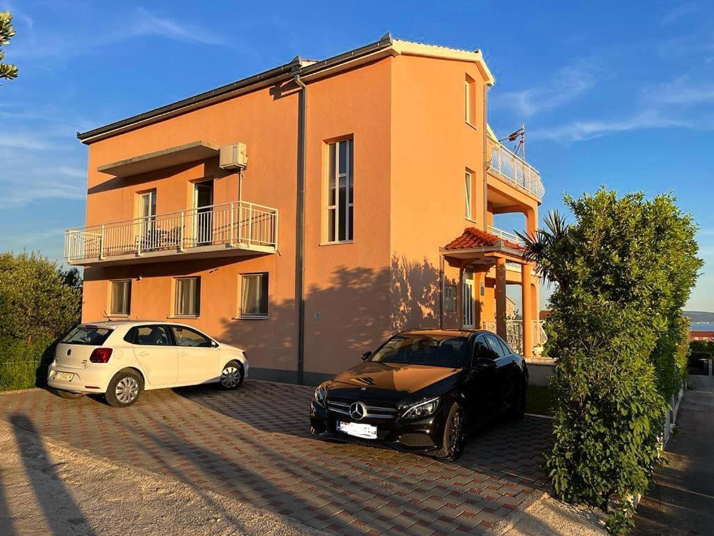 Apartmani Mateja Kastela Luaran gambar